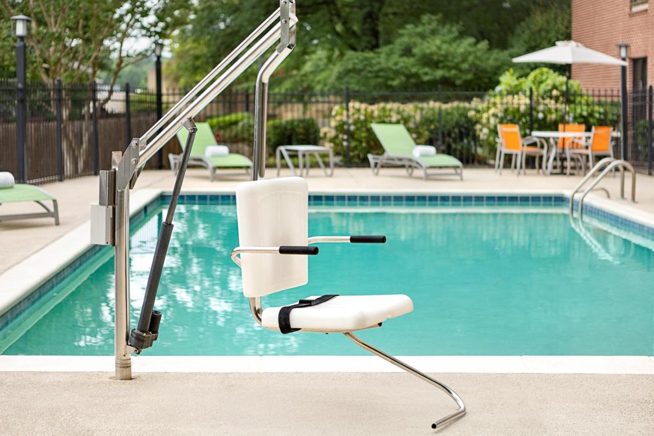 Express & Greenville-downtown By Ihg Hotel 3*
