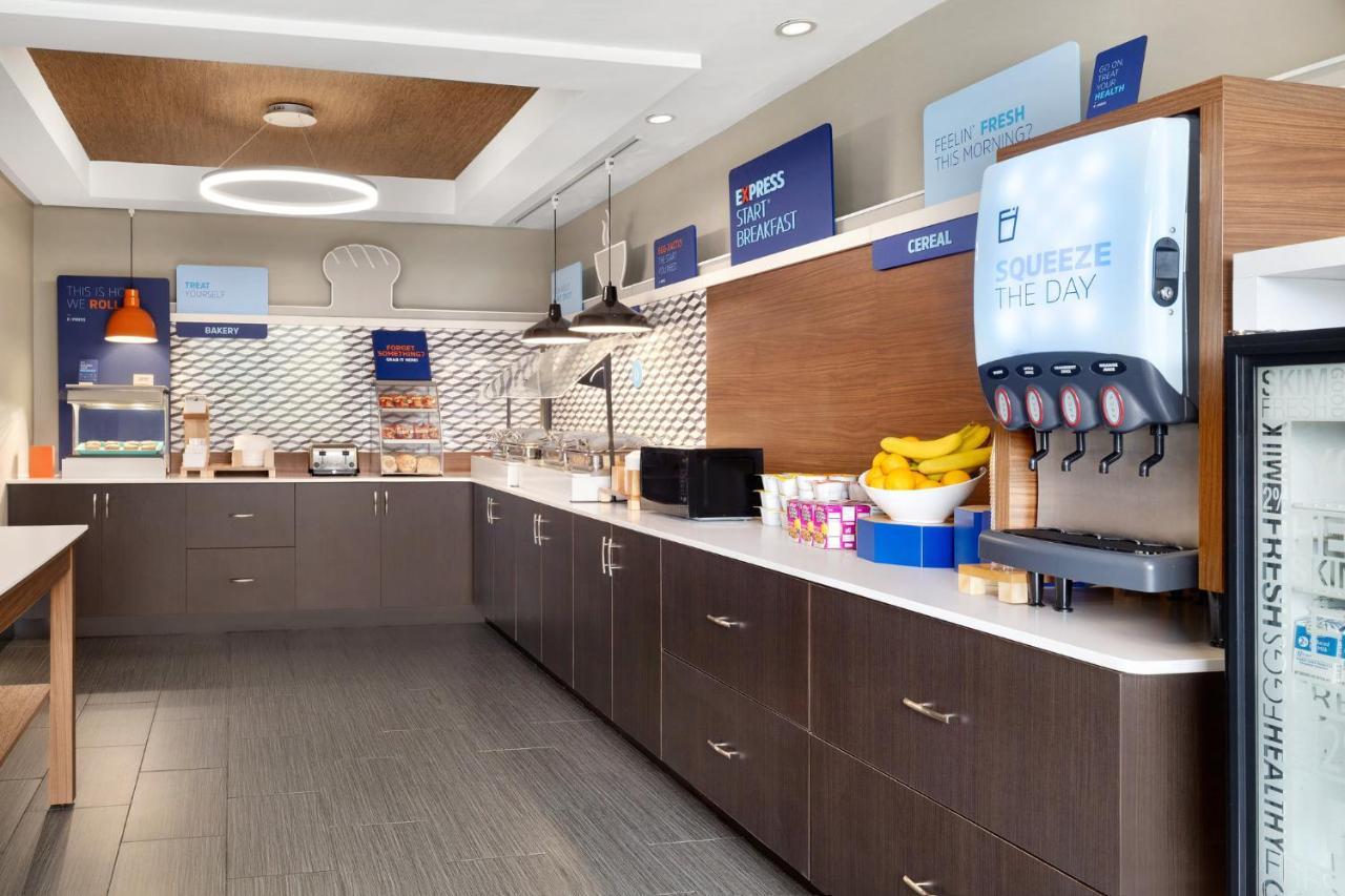 Express & Greenville-downtown By Ihg 3* Greenville