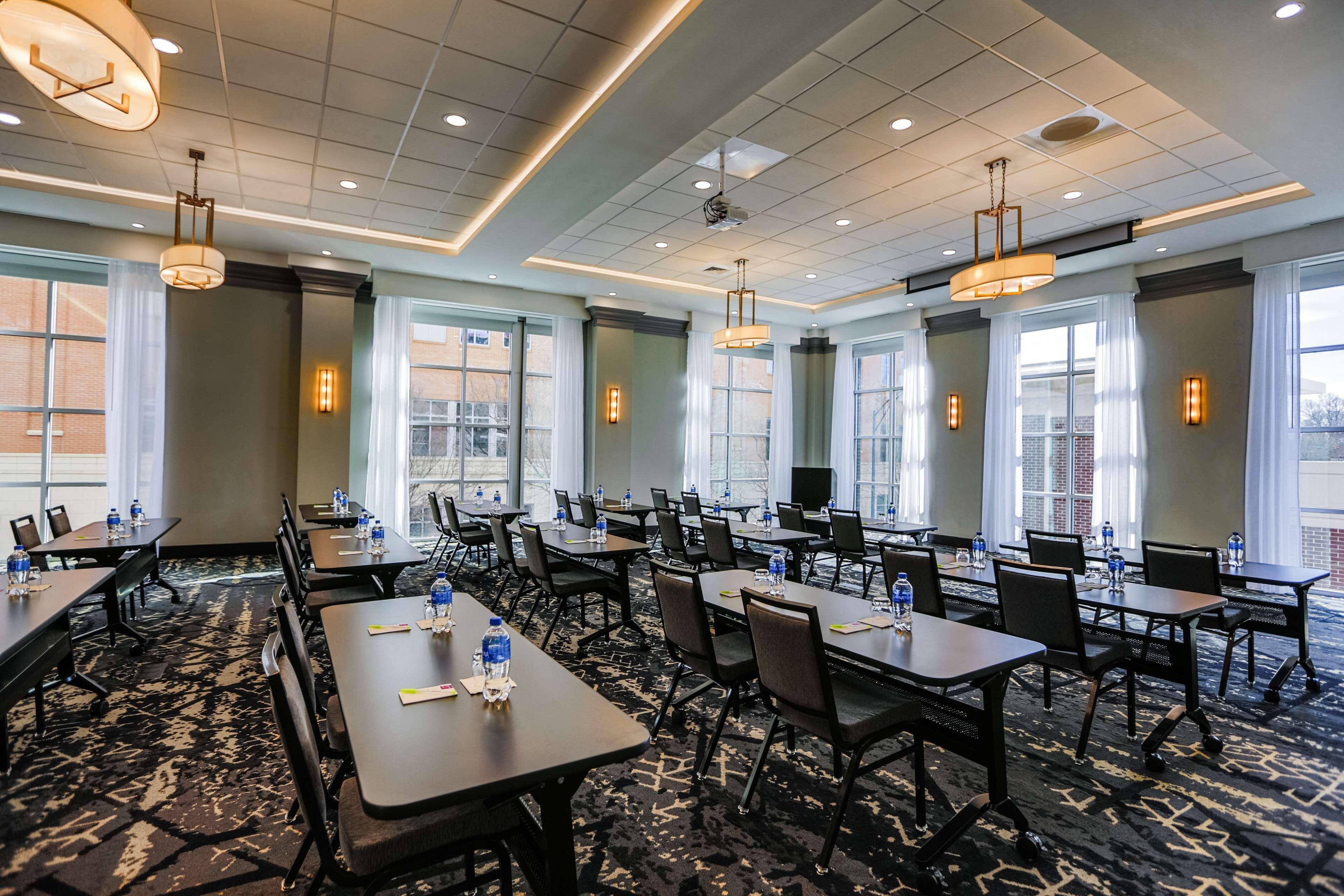 Hyatt Place Downtown Hotel 3*