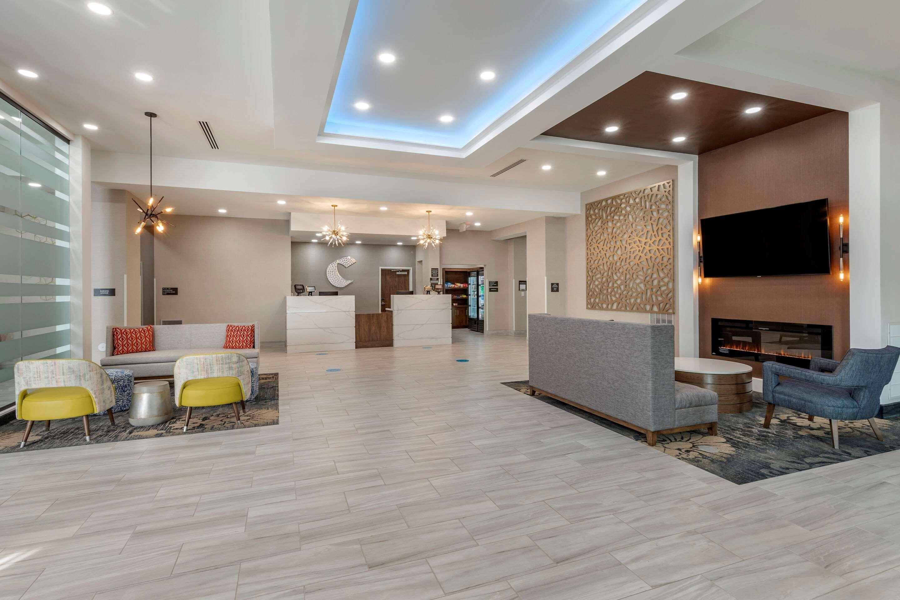 Hotel Comfort Airport 2*