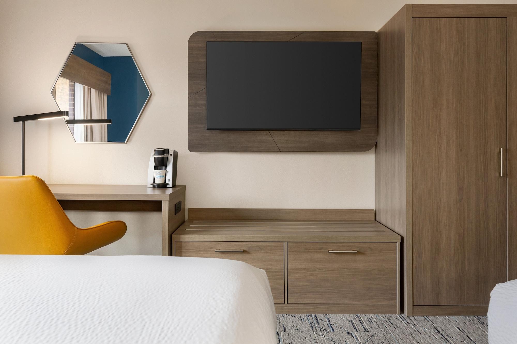 Express & Greenville-downtown By Ihg 3*