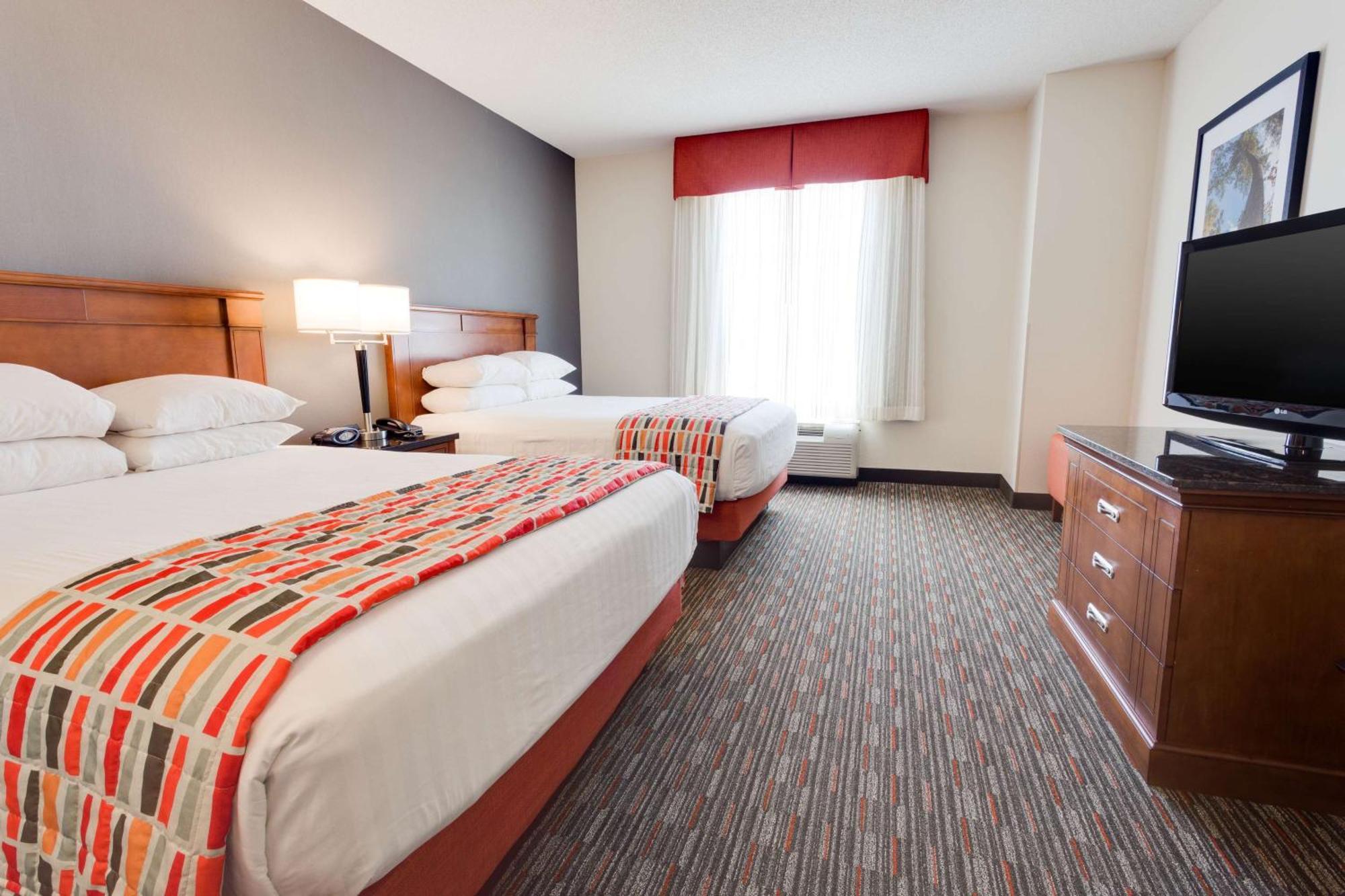 Drury & Hotel