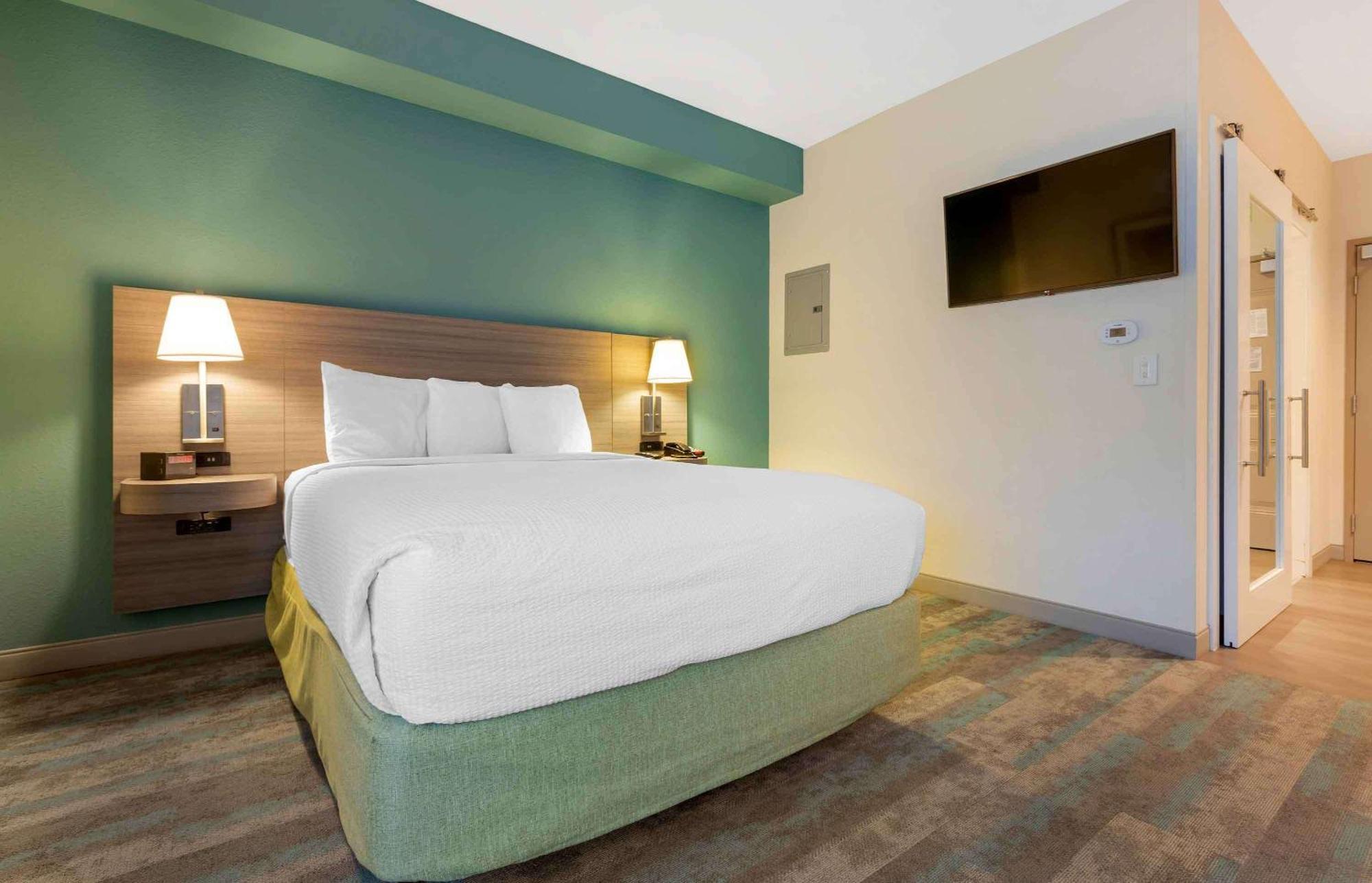 Hotel Extended America Premier - - Woodruff Road