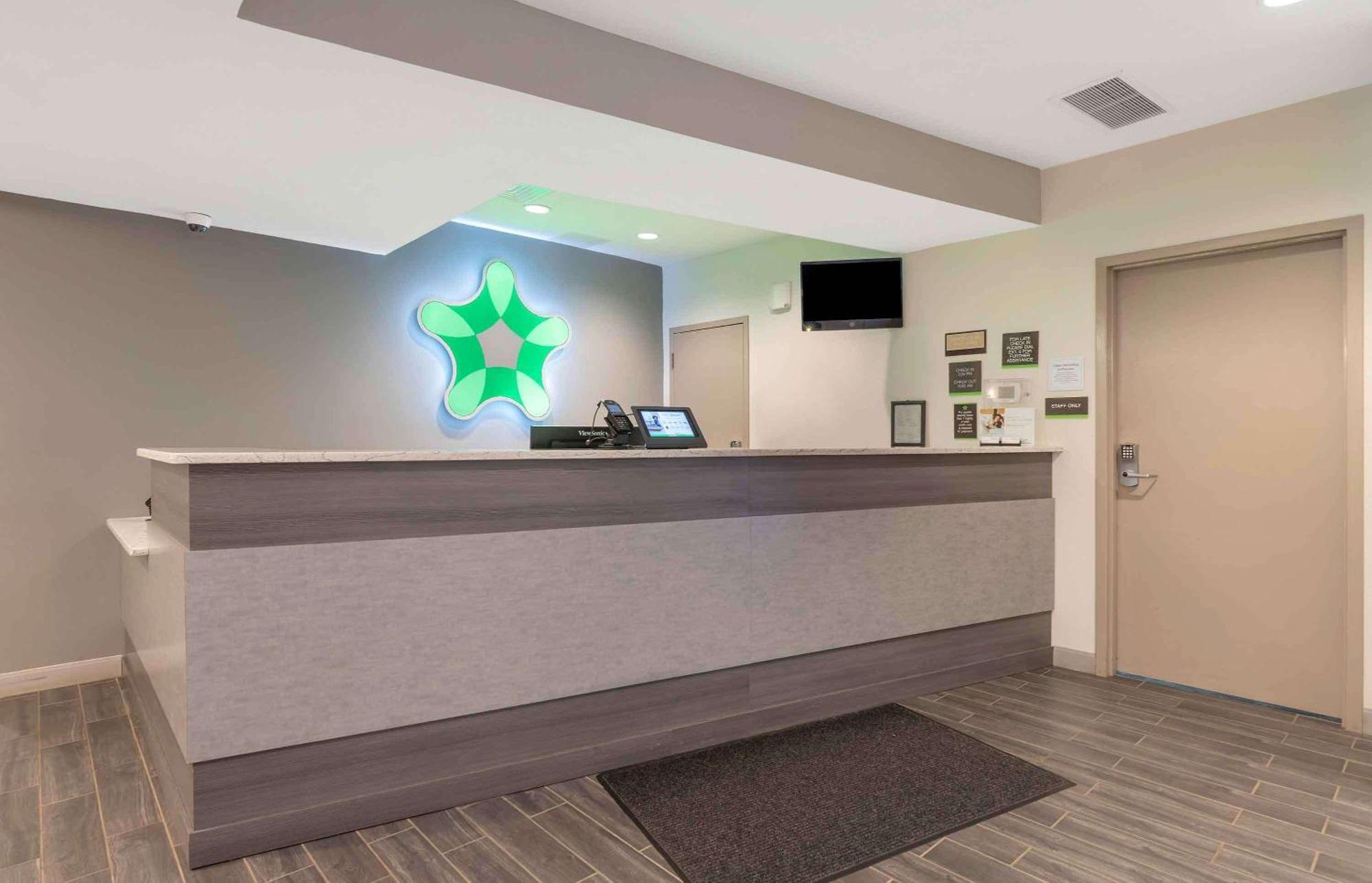 Extended America Premier - - Woodruff Road 3* Greenville