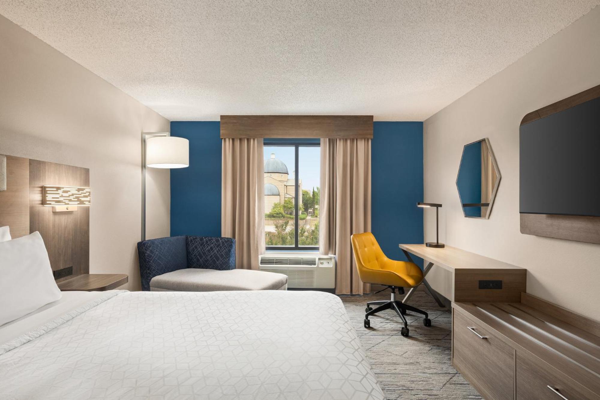 Hotel Express & Greenville-downtown By Ihg