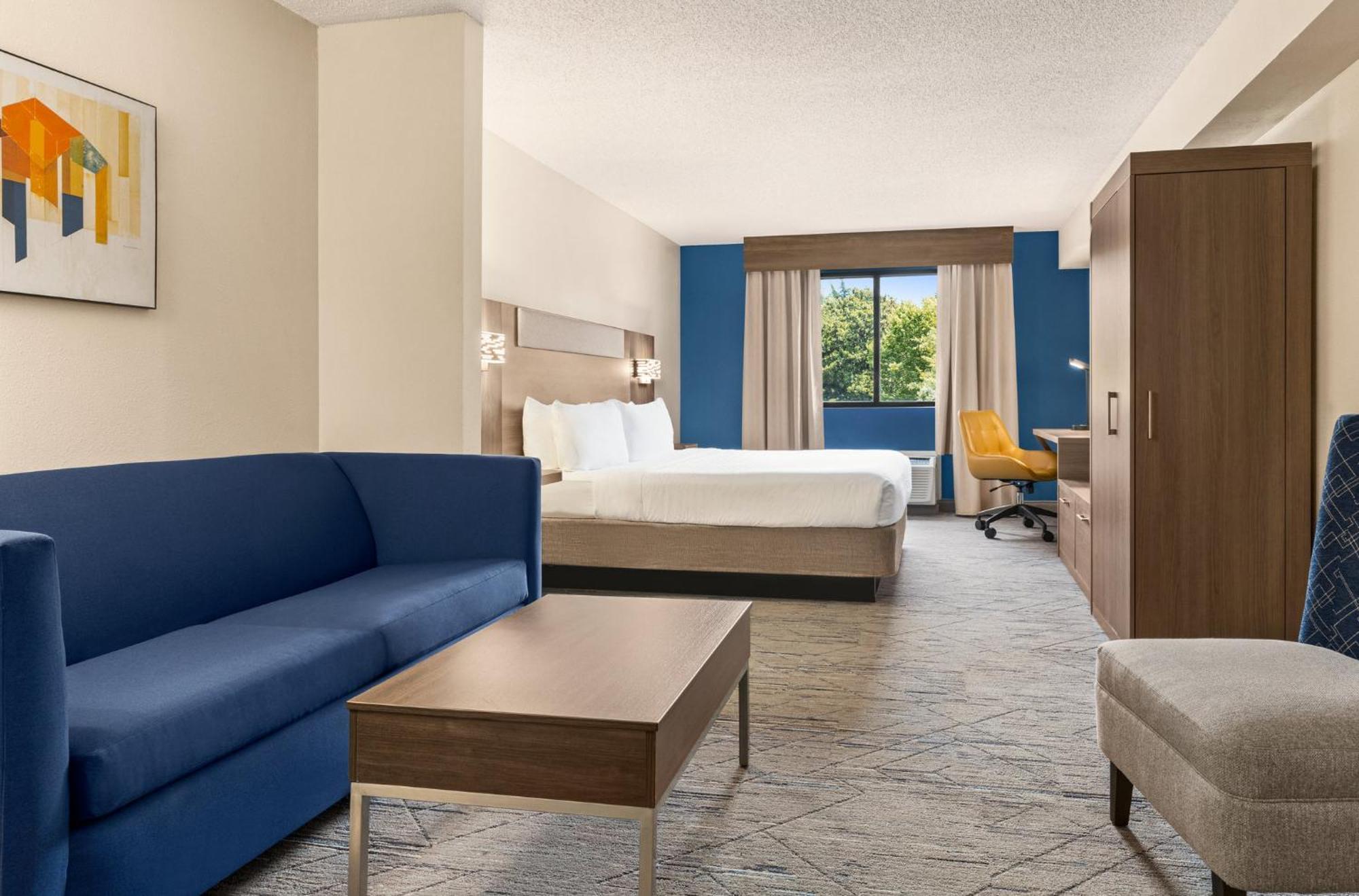 Express & Greenville-downtown By Ihg Hotel Greenville