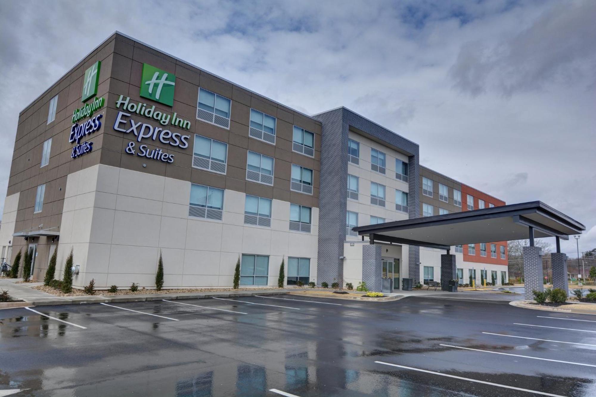 Express & - - Taylors By Ihg Hotel 3*