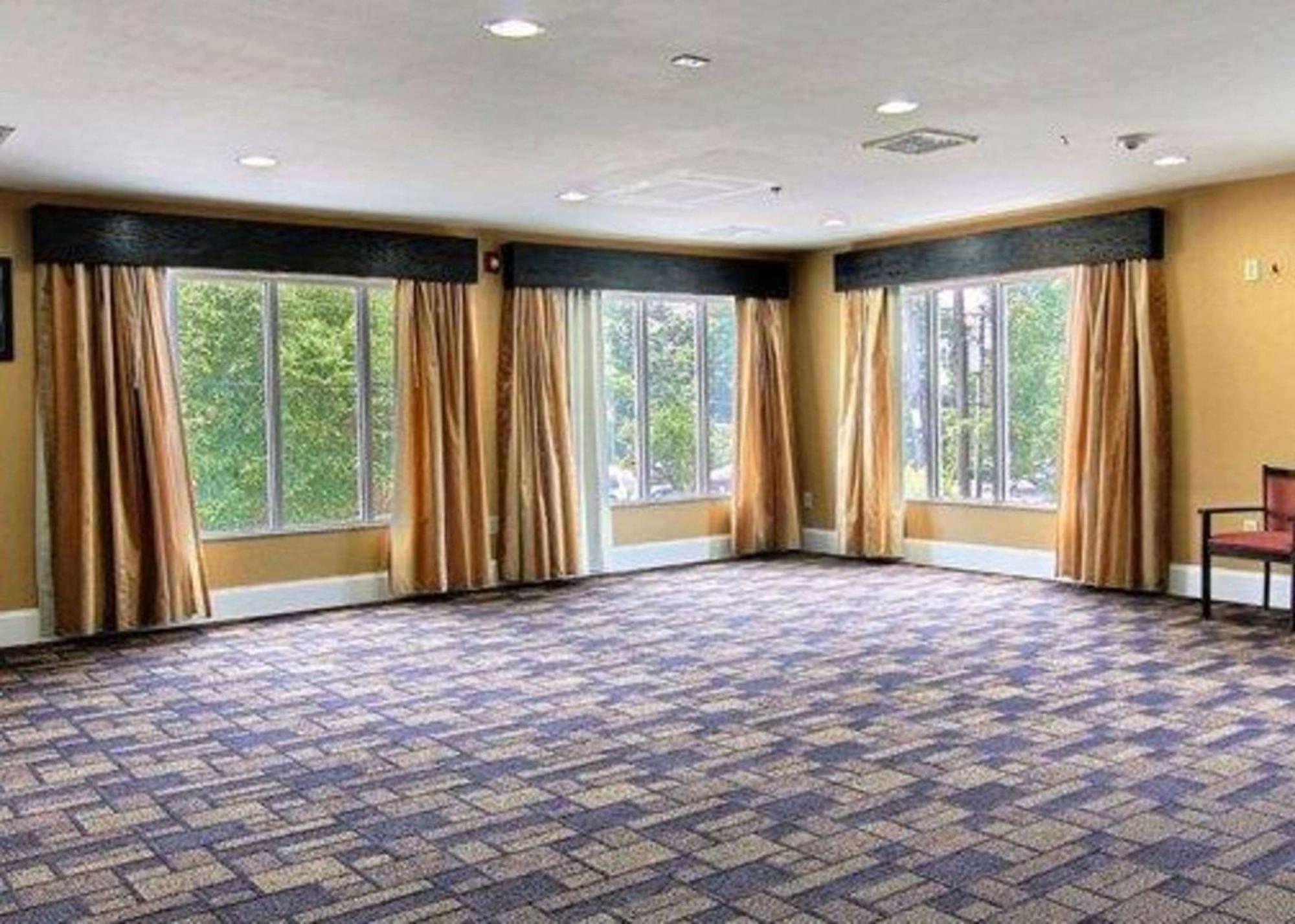 Quality & Near Downtown 2* Greenville