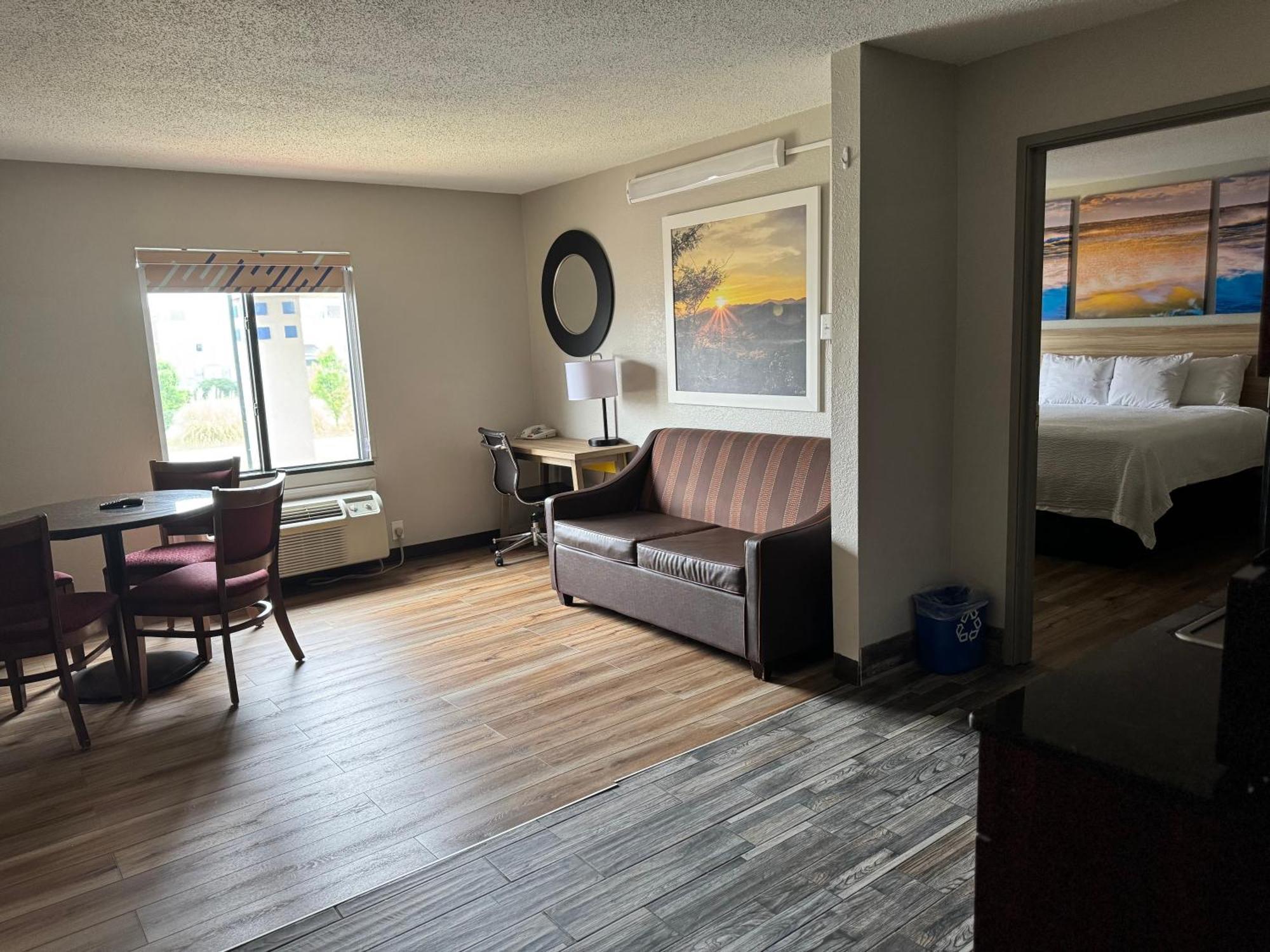 Days By Wyndham Mauldin/greenville Hotel 2*