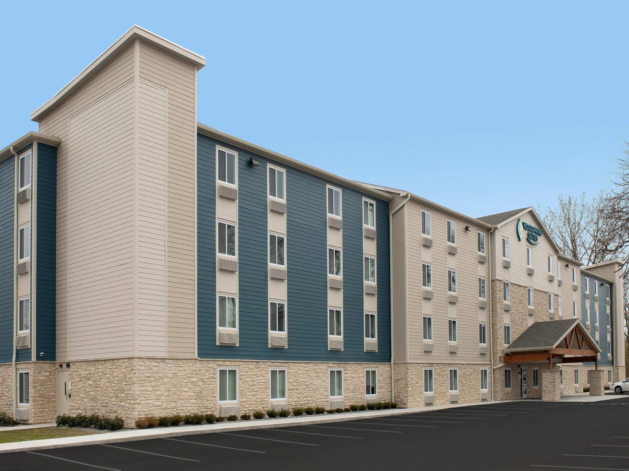 Hotel Woodspring Airport *