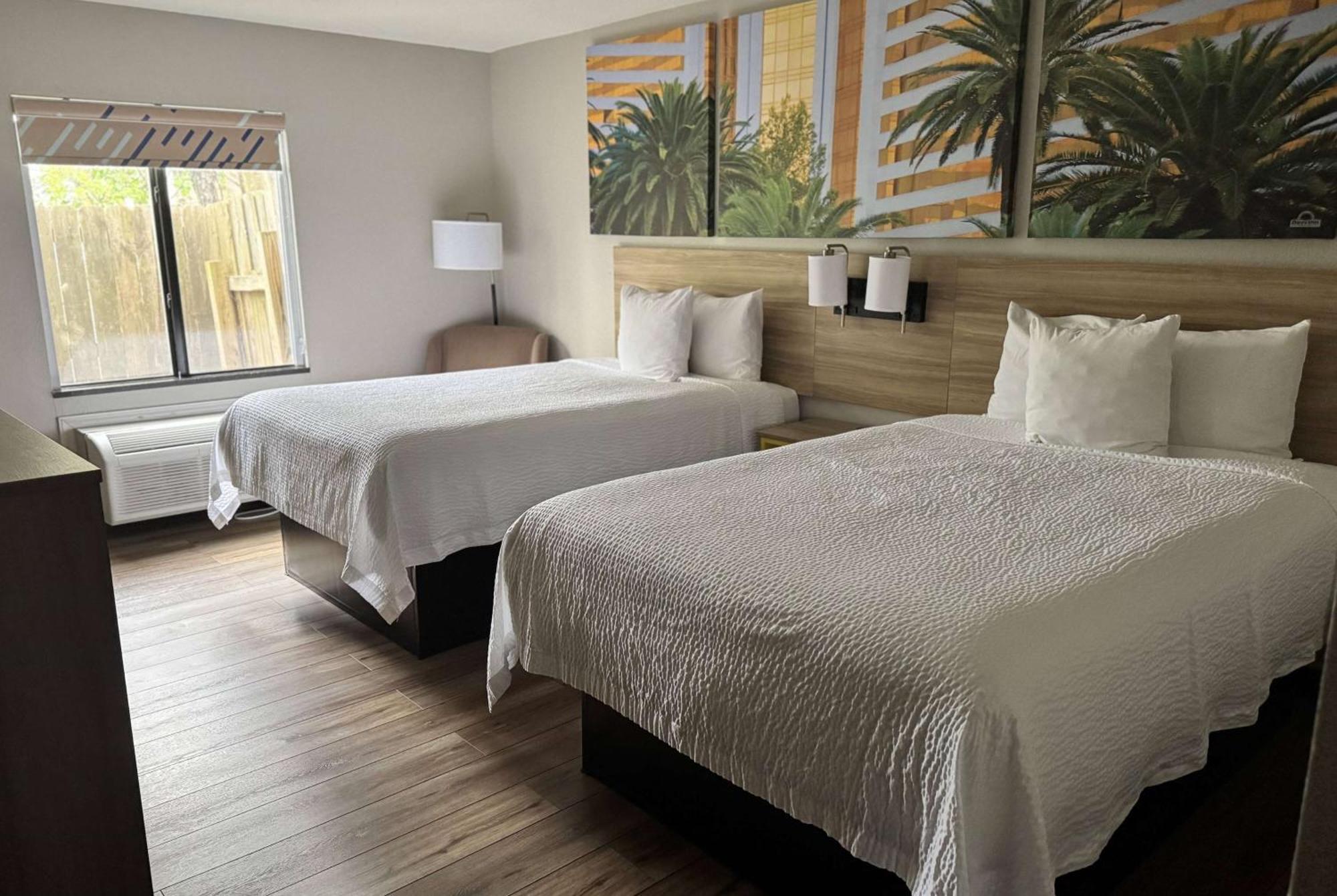 Days By Wyndham Mauldin/greenville Hotel 2*
