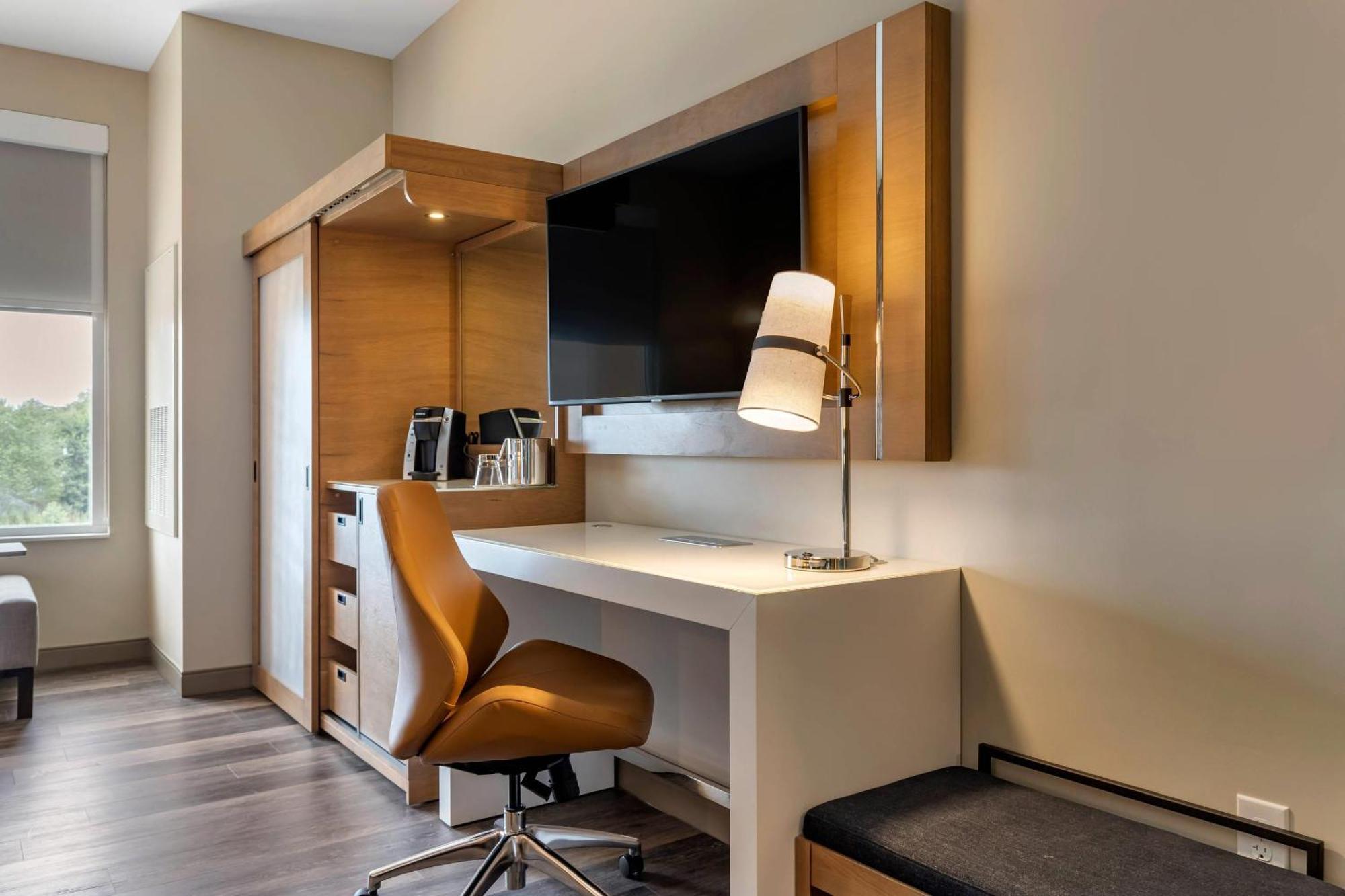 Hotel Cambria 3*