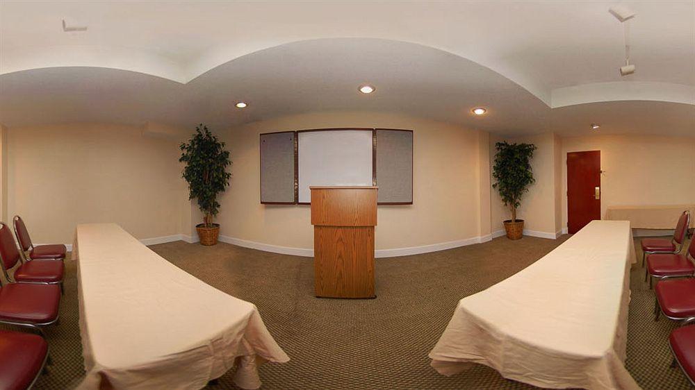 Quality & Near Downtown Hotel