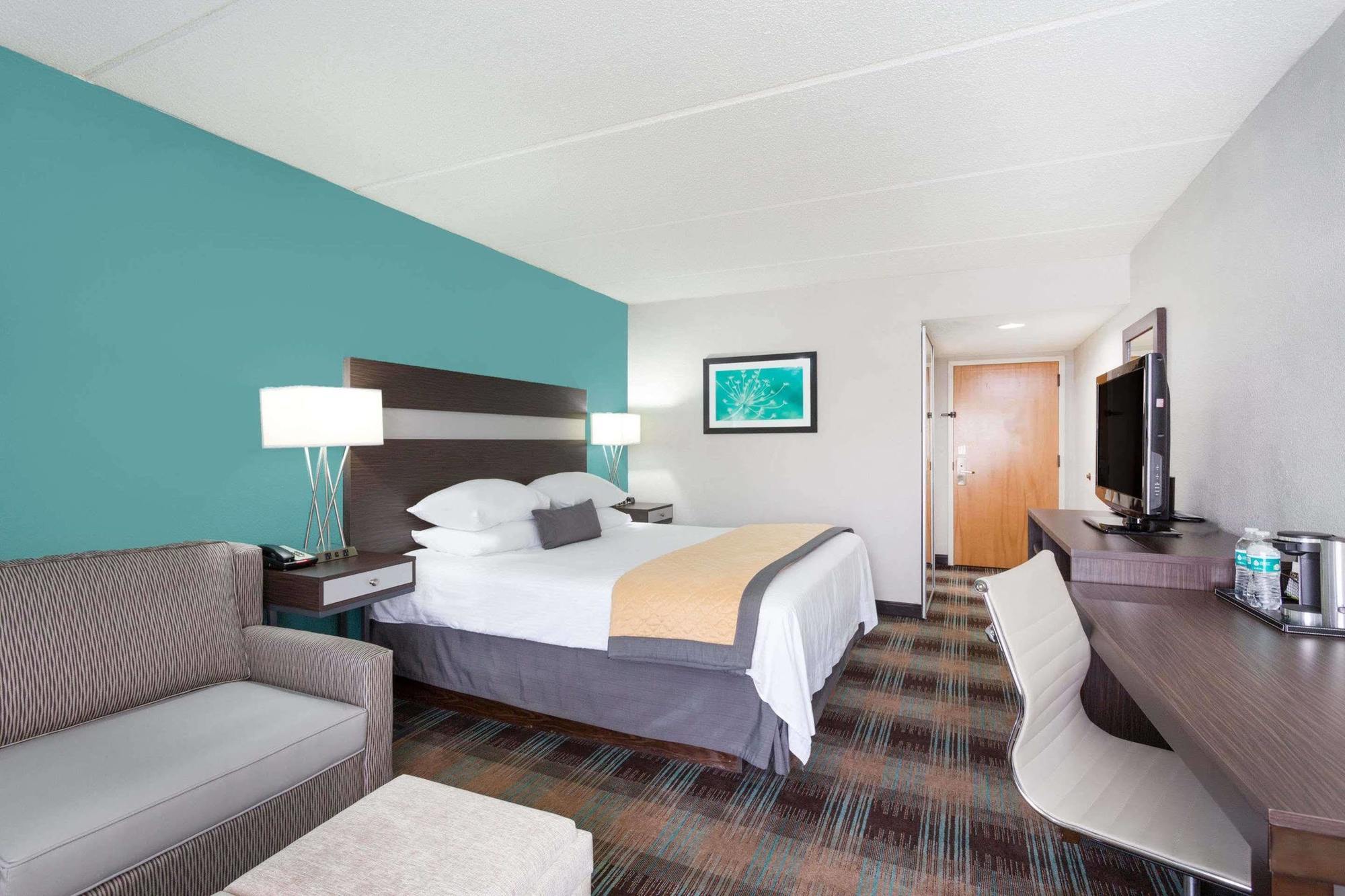 Wyndham Garden / Spartanburg Airport Greenville