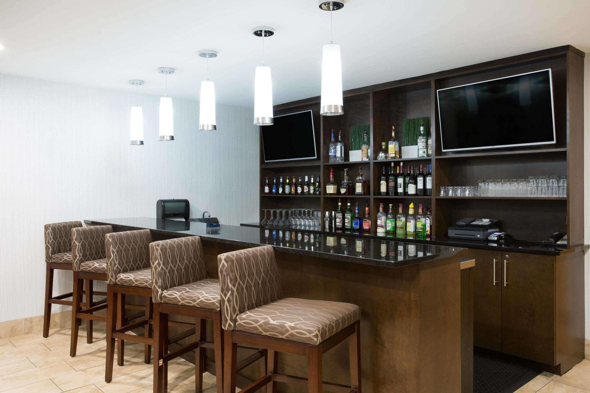 Wyndham Garden / Spartanburg Airport Hotel