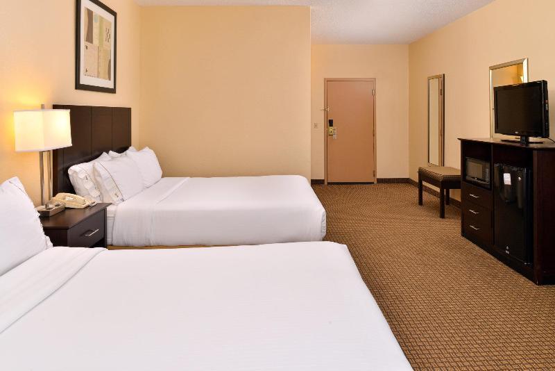 Hotel Express & Greenville-downtown By Ihg 3*