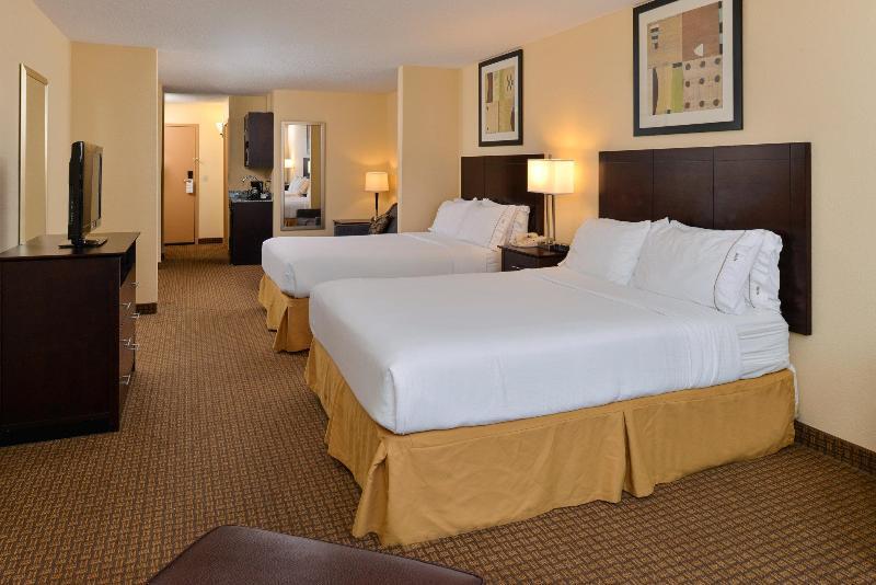 Hotel Express & Greenville-downtown By Ihg 3*
