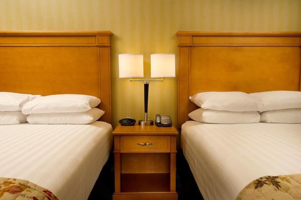 Drury & Hotel