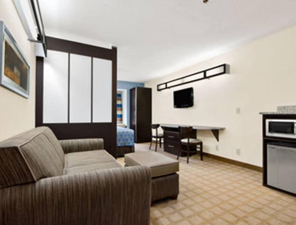 Microtel & - Greenville