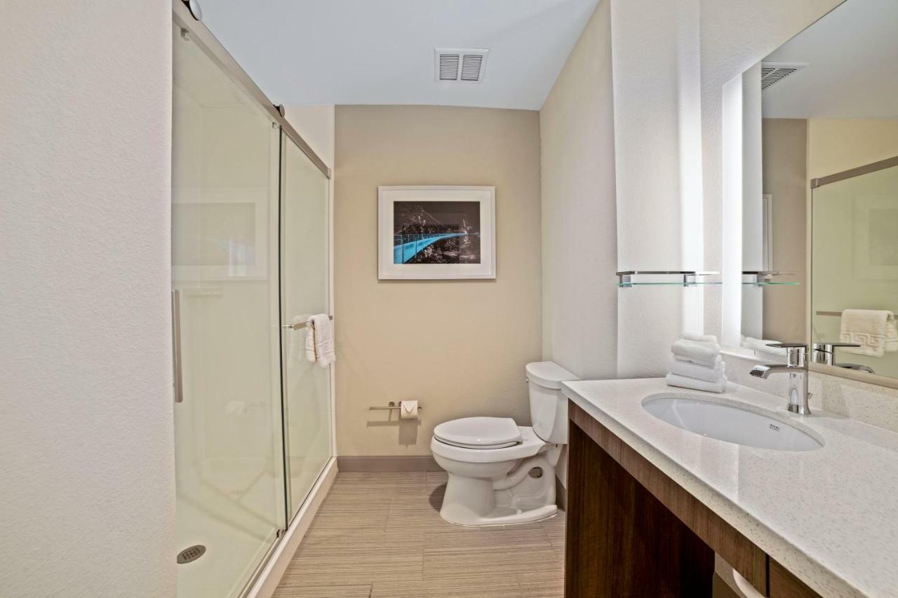 Extended America Premier - - Woodruff Road 3*