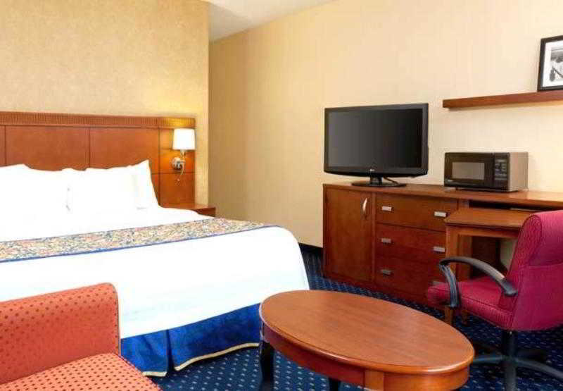 Courtyard Haywood Mall 3* Greenville