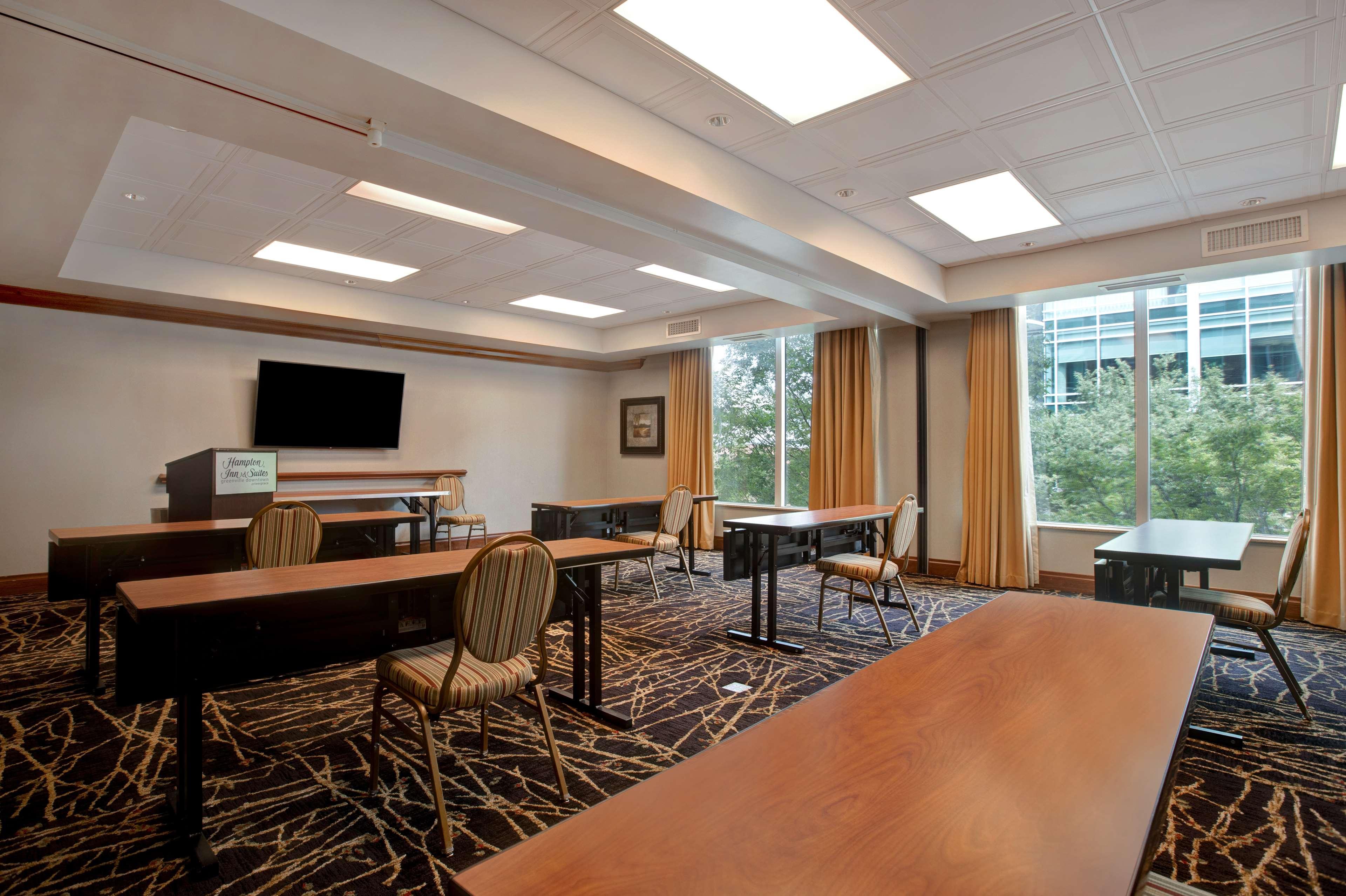 Hampton & Greenville-downtown-riverplace Hotel