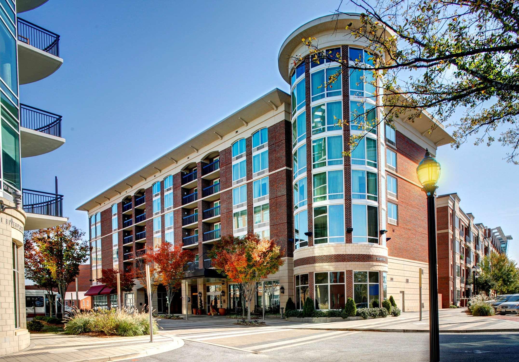 Hampton & Greenville-downtown-riverplace