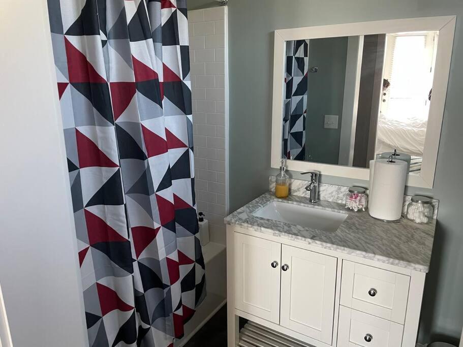 Apartment Pet Friendly Wi-fi Luxury Gated Community Downtown Greenville