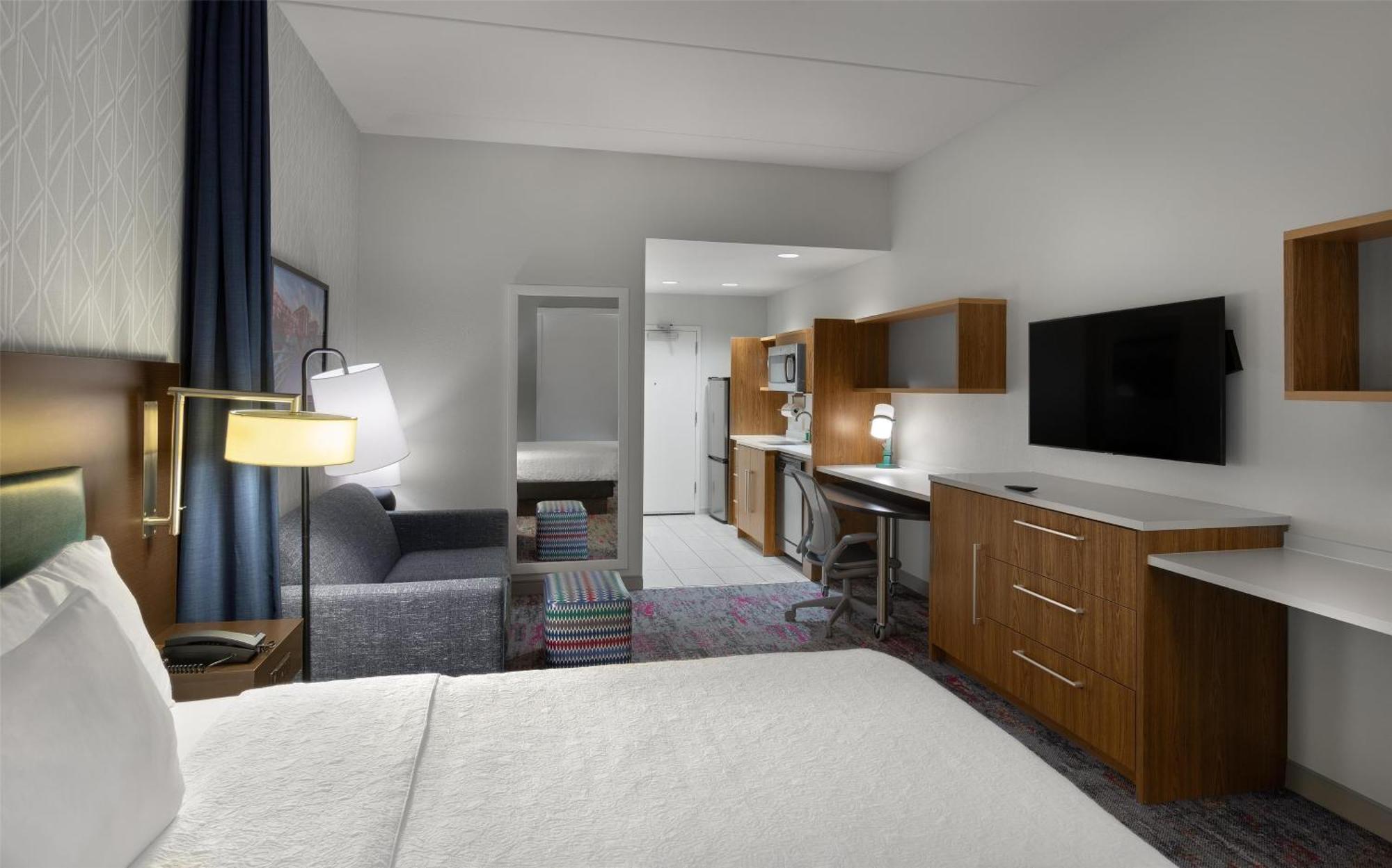 Home2 By Hilton Airport 3* Greenville