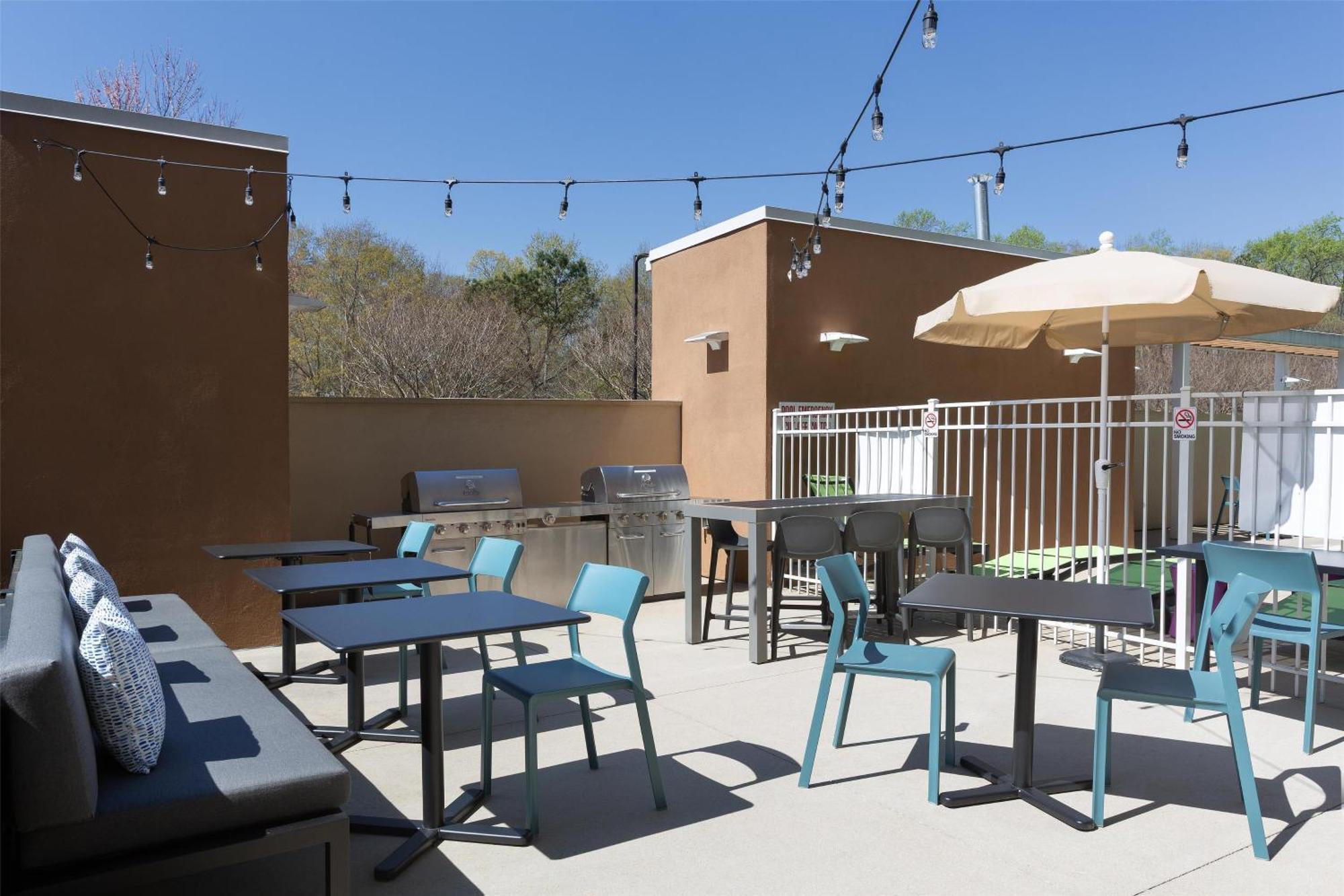 Home2 By Hilton Airport 3* Greenville