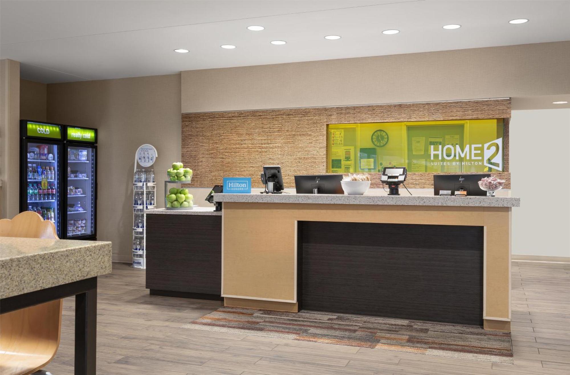 Home2 By Hilton Airport Hotel 3*